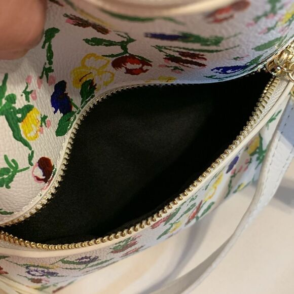 Multicolor white and floral Crossbody bag with top zipper closure - Picture 6 of 10